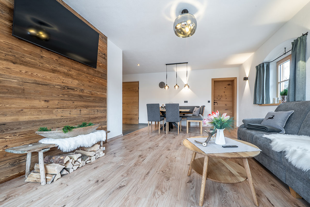 Zum-Oberjaeger-Ferienwohnung-Heimatleuchten-60-qm-im-1-Obergeschoss